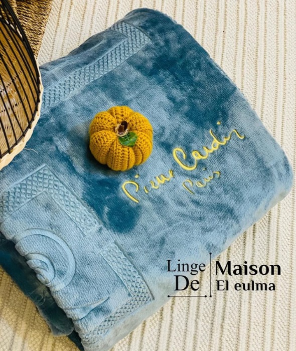 Couverture Pierre Cardin original