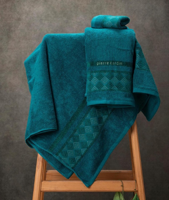 Serviette Pierre Cardin original