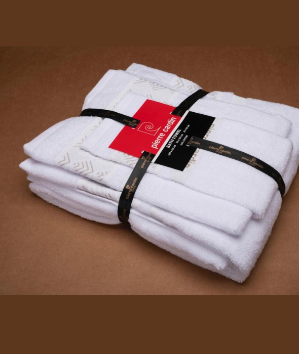 Serviette Pierre Cardin original